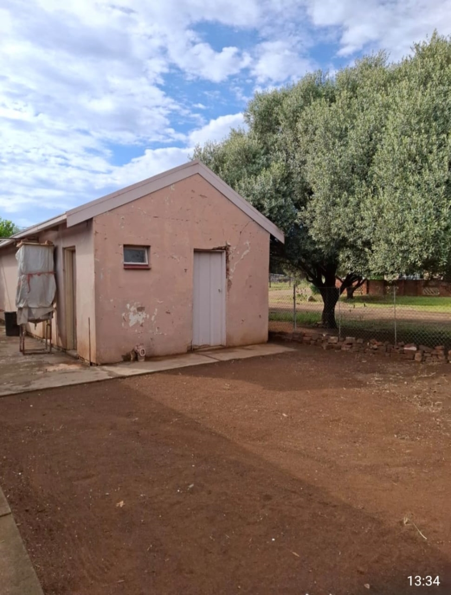 4 Bedroom Property for Sale in Bethulie Free State